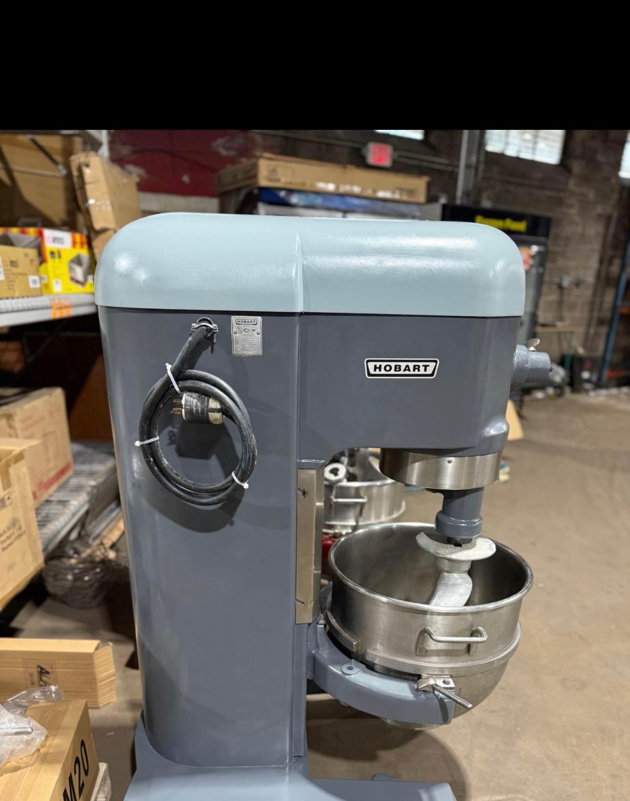 Hobart H600 60 Qt Mixer 1hp - 3Ph - 208v - Stainless Bowl And Dough Hook